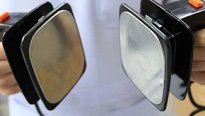 5-parameters-you-should-consider-before-buying-a-defibrillator 4