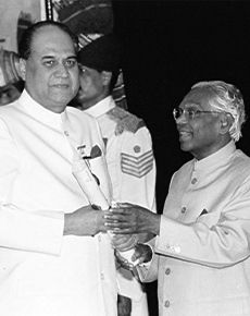 Rahul Bajaj receives the Padma Bhushan