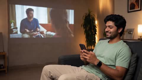 How to connect a phone to a projector wirelessly