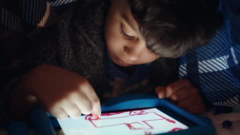4 reasons to choose us for your Child Plans