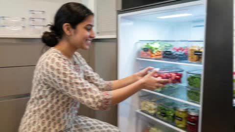 How To Organize Fridge Efficiently