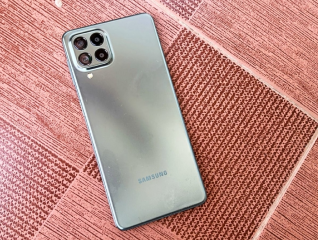 Samsung Galaxy M33 3
