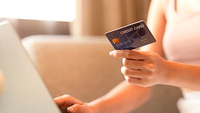 8 Simple Tips on How to Use Credit Cards Wisely and Effectively